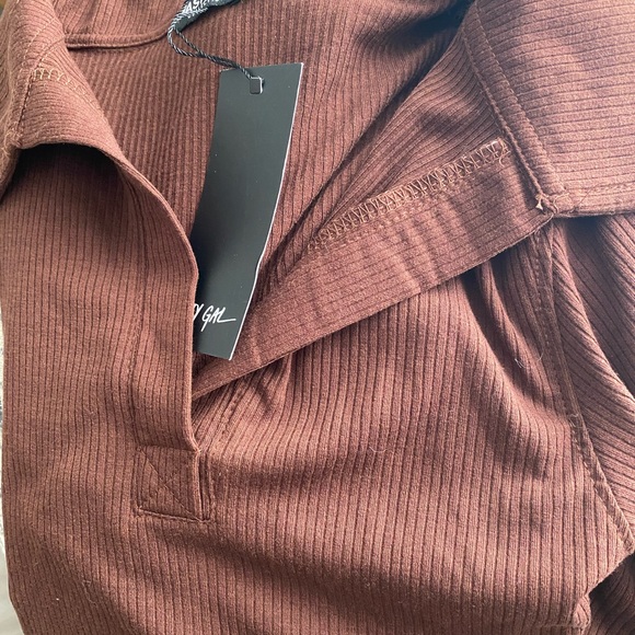 Long sleeve collar top - Picture 1 of 4